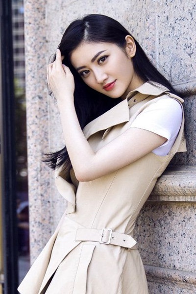 周冬雨冯文娟林允 娱乐圈高起点女星大盘点