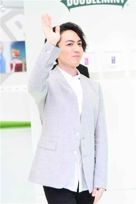 〈Yes上海现场〉林宥嘉出席绿箭品牌活动 搞怪卖萌上演真人版表情包