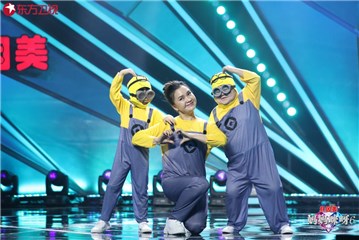 李连红一家表演神曲串烧