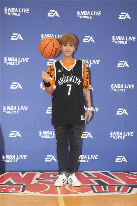 鼓鼓出席NBA球星见面会