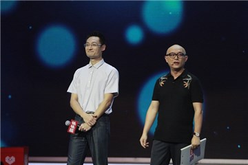 中科院博士被猜测撞衫孟非