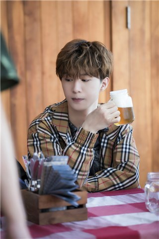 纯真男孩范丞丞