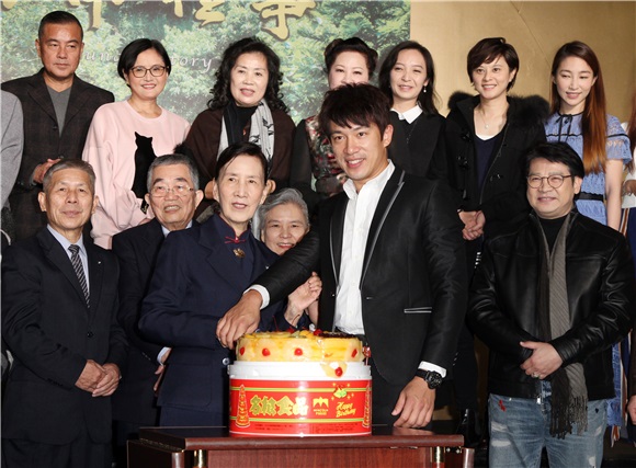 大爱「竹南往事」演员韩瑜、李政颖、杨庆煌、傅小芸、陈熙锋、柯素云等出席上档记者会。