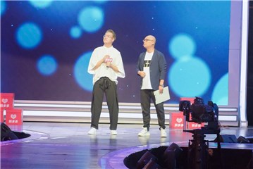 “潮酷”男嘉宾爱学习新技能