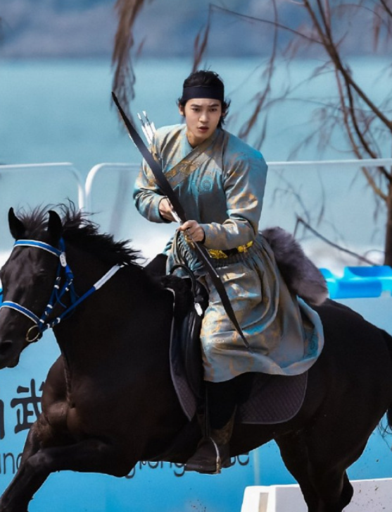 于适的骑射成长之路!从银幕新星到中国骑射运动中心副主任