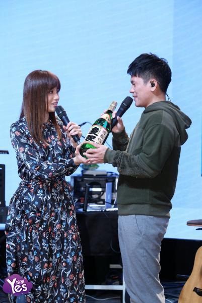 〈Yes 台北现场〉吴汶芳「我来自」演唱会彩排 舒米恩助阵同台合唱