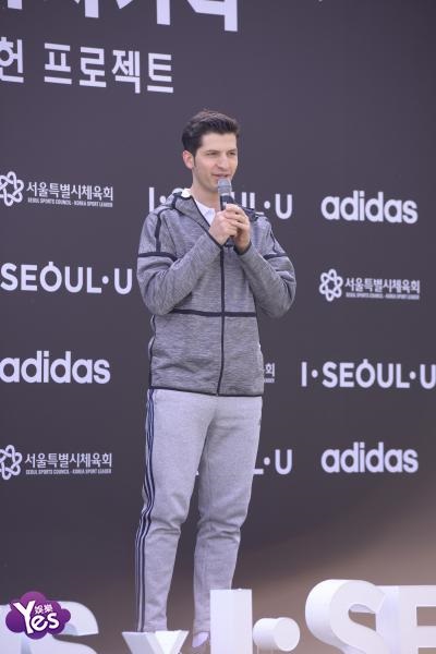 〈Yes 首尔现场〉Apink孙娜恩参加Adidas公益活动 一身运动劲装打篮球
