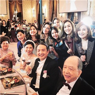 合音天后婚礼！现场众星云集 SHE三人合体现身