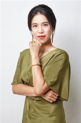 王楠尽显时尚风范