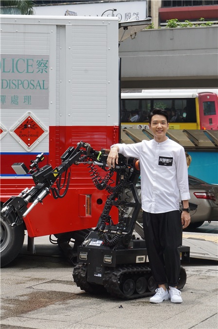 刘德华电影《拆弹专家》拍摄拆炸弹场面
