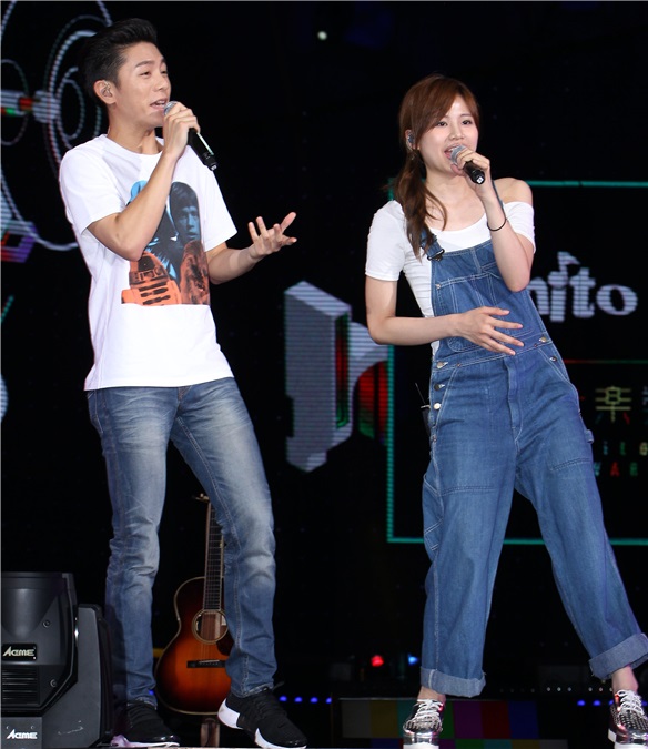 韦礼安、吴汶芳2016 hito流行音乐奖表演彩排