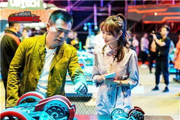 黄健翔为兔子牙支招