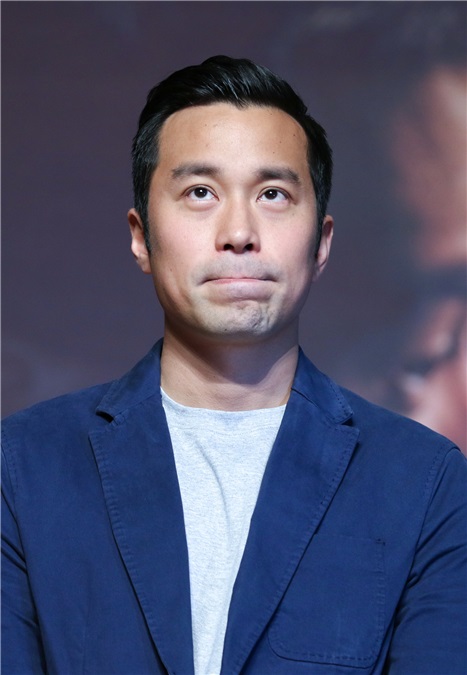 《指甲刀人魔》涂鸦首映礼燃爆 张孝全与女粉丝深情对视