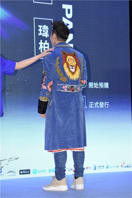 潘伟柏新专辑