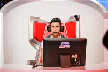 陈浩戴防噪耳机整理