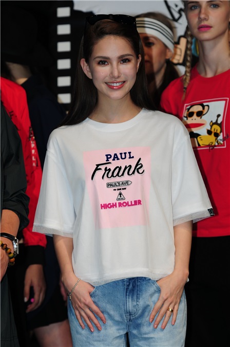 昆凌助阵Paul Frank新品发布会 「天王嫂」穿上白Tee+牛仔裤青春如少女