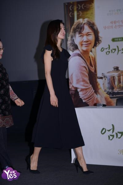 〈Yes 首尔现场〉李钟赫、金成恩等出席电影《妈妈的笔记本》媒体试映会