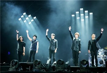 五月天震撼回归鸟巢开唱 阿信脸书谢粉丝 文末仍不忘宝可梦