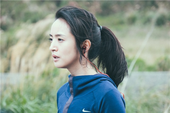 林依晨挑战重口味被性侵戏 她想问:观众能接受吗?