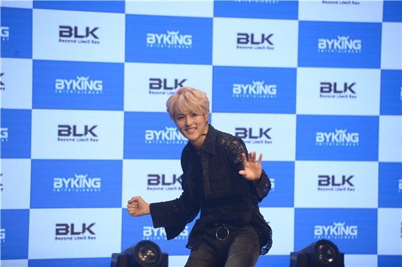 韩国新人男团BLK首张迷你专辑《 INTO BLK PART1. ’I’》媒体SHOW CASE