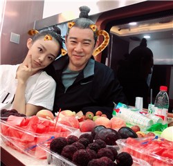 吴佳怡和张丰毅