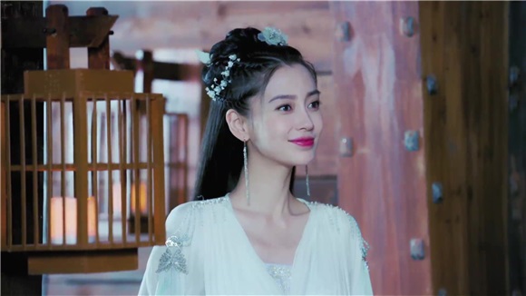 Angelababy巧计救钟汉良 王爷王妃重逢超甜蜜