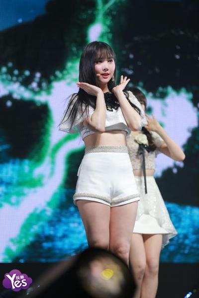 〈Yes 首尔现场〉女团GFRIEND出道近三年 发行第6张迷你专辑