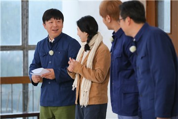 黄渤、罗志祥、王迅在考试中