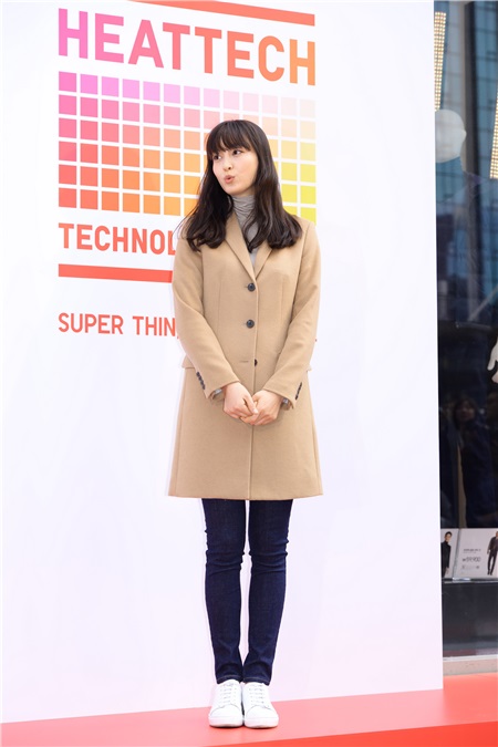 元斌爱妻李娜英产后首次亮相 秀好身材美如当初