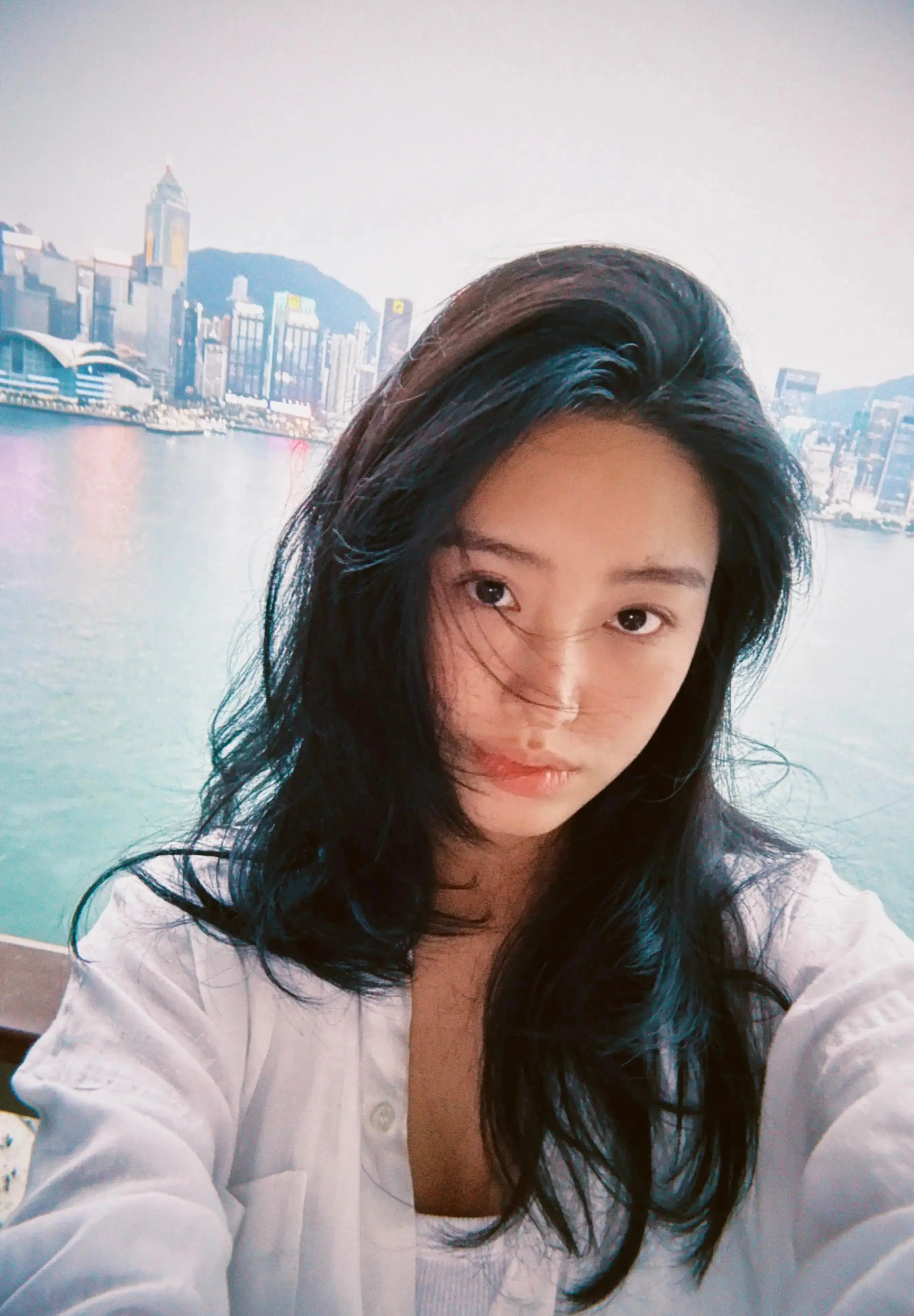 杨采钰被传低调生娃，疑似入住香港某高端月子中心