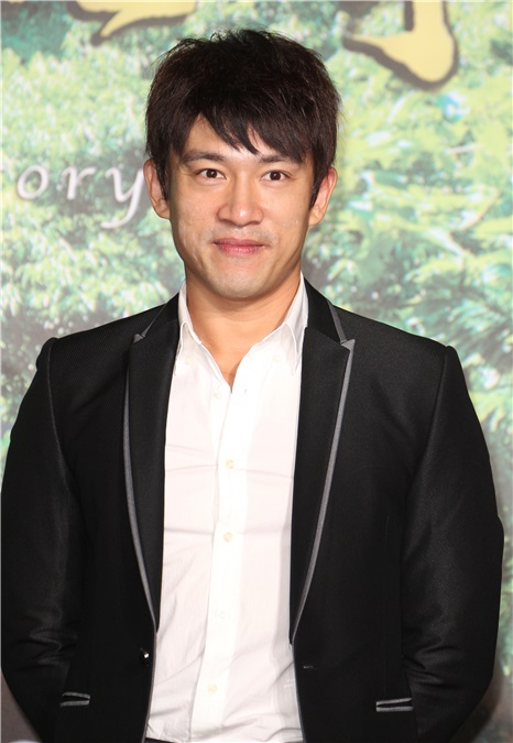 大爱「竹南往事」演员韩瑜、李政颖、杨庆煌、傅小芸、陈熙锋、柯素云等出席上档记者会。