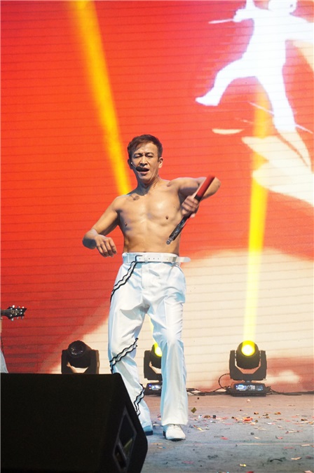 王维德、麦德罗演唱会