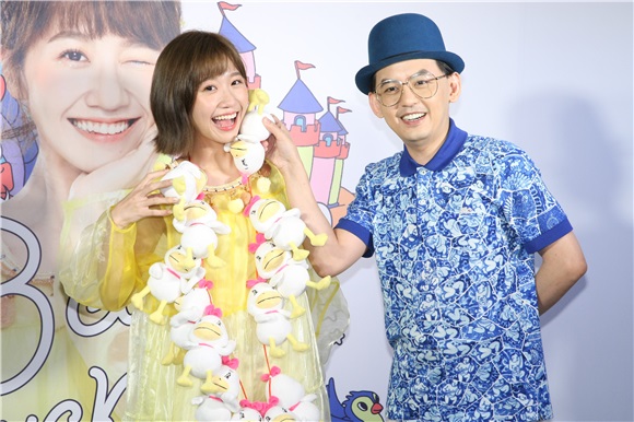 LuLu出专辑(赶鸭子)上架之拜会恩师黄子佼
