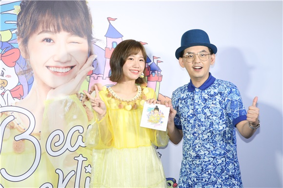 LuLu出专辑(赶鸭子)上架之拜会恩师黄子佼