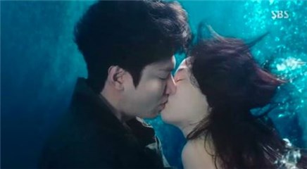 李敏镐、全智贤水下Kiss太浪漫 《蓝海》再登收视榜首