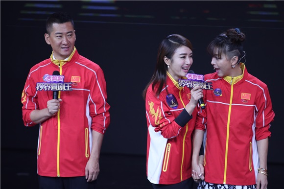 《跨界喜剧王》发布会 周杰当场拜师小沈阳要学二人转