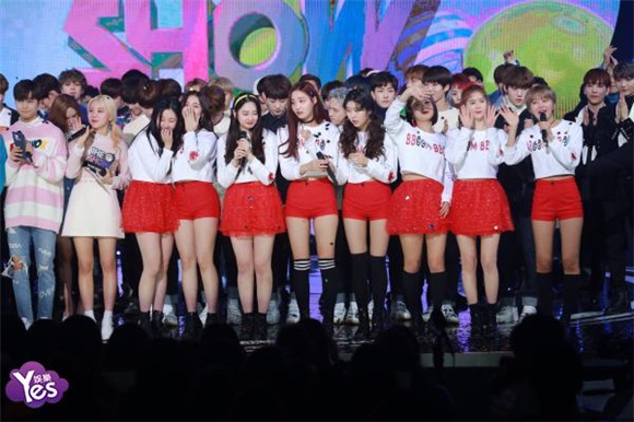 〈Yes 首尔现场〉MOMOLAND《The show》献精彩演绎获第一名