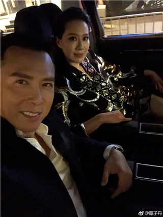 「炫妻狂人」甄子丹 车内与妻玩自拍 闪光度破表