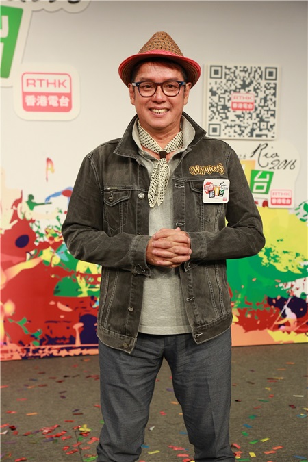 谭咏麟、霍震霆为奥运节目启动礼揭幕