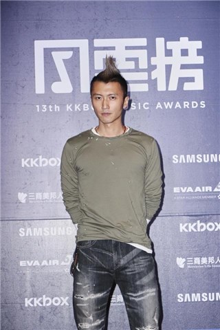 谢霆锋的鸡冠头真的是烫出来的 小朋友不要学啊！