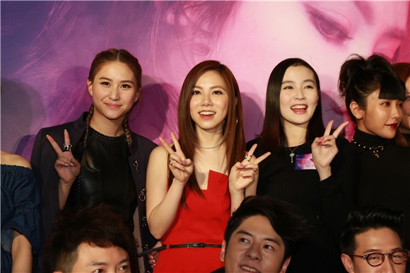 G.E.M.、何超莲、孙耀威、锺舒漫等出席G.E.M.电影《一路逆风》首映礼