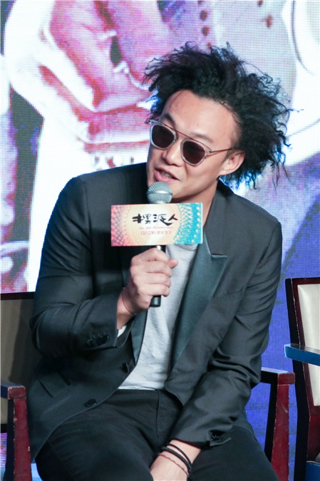 《摆渡人》定档1223 十三位大咖用「周星驰的方式」献上「王家卫的故事」