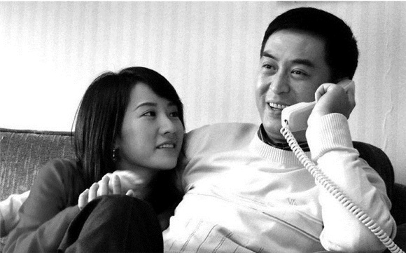 李小冉、解惠清、董洁那些深爱过大叔的女星们