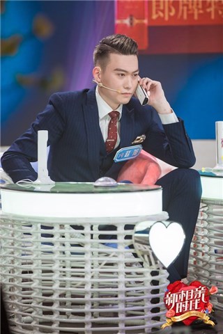 一米九男嘉宾加入竞争