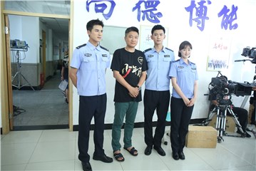图片说明
