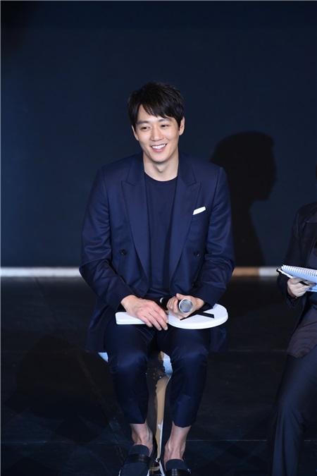 韩星金来元举办粉丝见面会