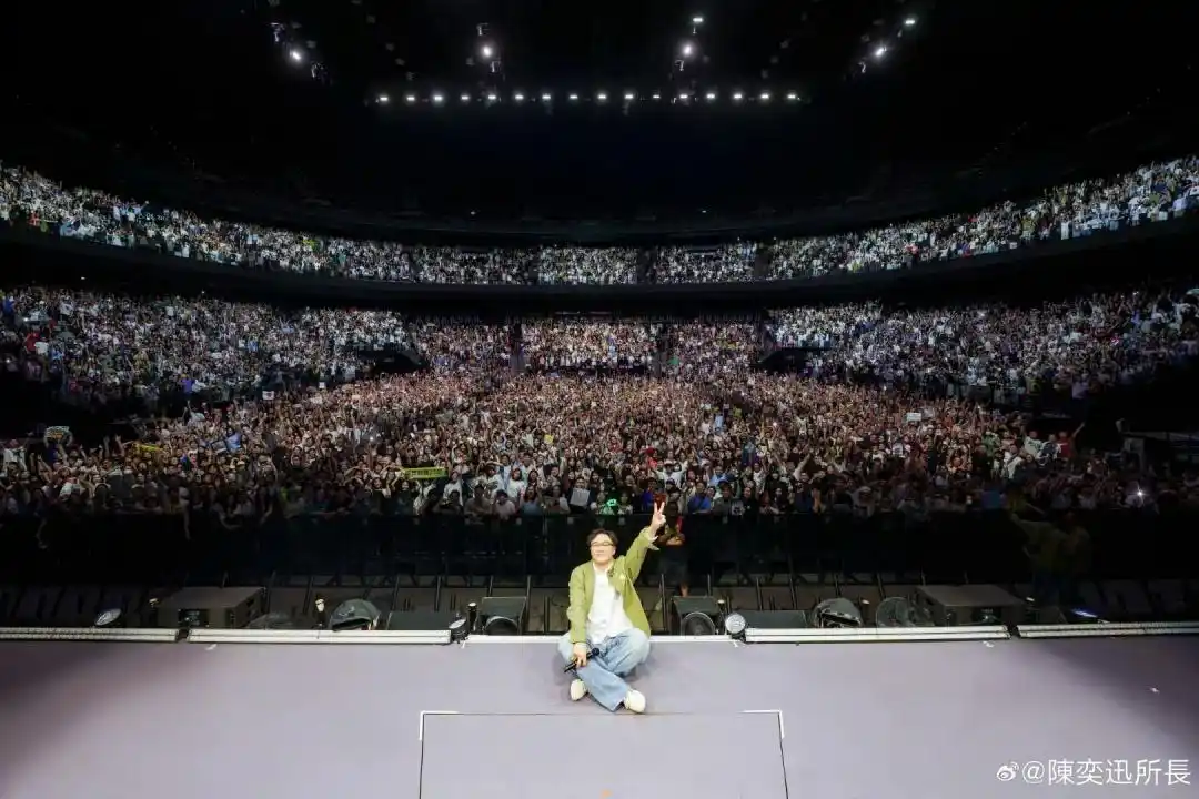 陈奕迅演唱会纪录电影《FEAR and DREAMS: NOW is the only reality》首影