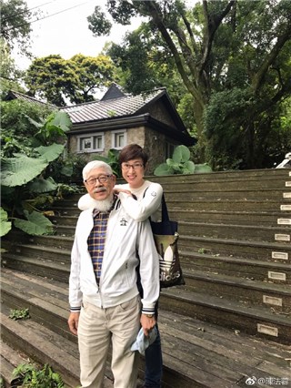 爸爸去哪儿？陈法蓉带爸爸到台北玩透透