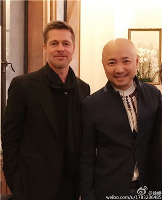 徐峥晒皮特大赞帅 网友笑侃：他的头没有你亮