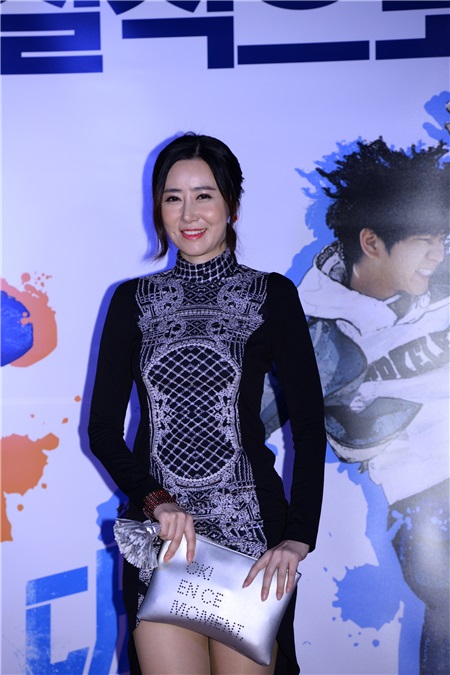 李廷镇、孙恩书等出席电影《对决》VIP试映会 严贤璟、韩彩雅等前来捧场助阵